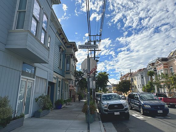 3rd image of 1107 Hampshire St #B