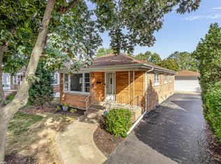 5262 Alexander Pl, Oak Lawn, IL 60453