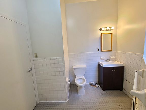 5th image of 2611 Frederick Douglass Blvd APT 5F