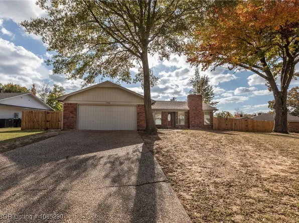 2908 Riverbend Dr, Fort Smith, AR 72903