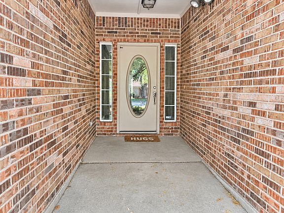 3rd image of 6549 Blue Grass Dr