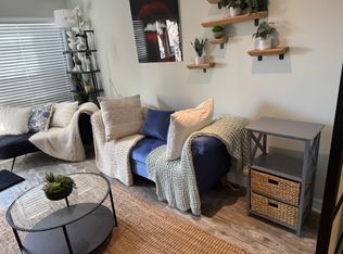 5915 Lexington Ave, Los Angeles, CA 90038