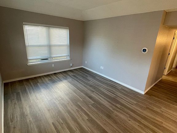 3rd image of 1704 Justin Lyn St #1704