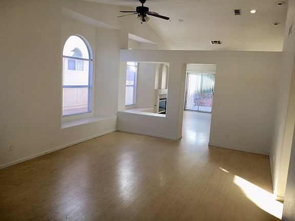 3rd image of 1609 Grey Bull Way