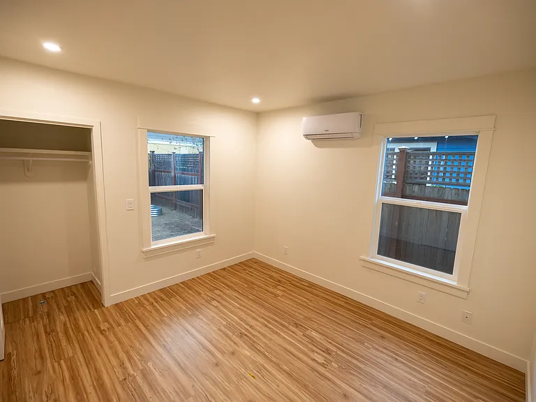 3712 Richmond St — Photo 31