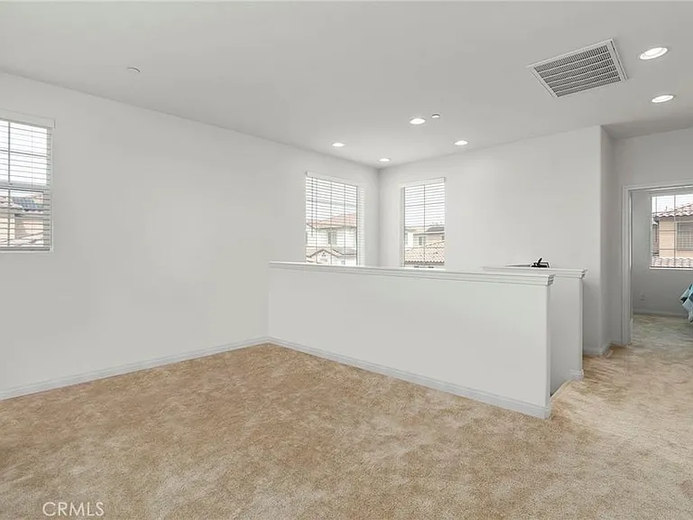 1721 Pantai Ave — Photo 27