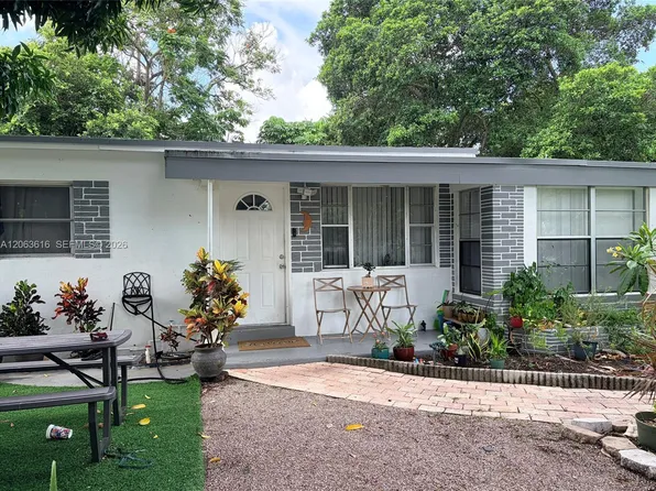 1448 NE 27th St, Pompano Beach, FL 33064