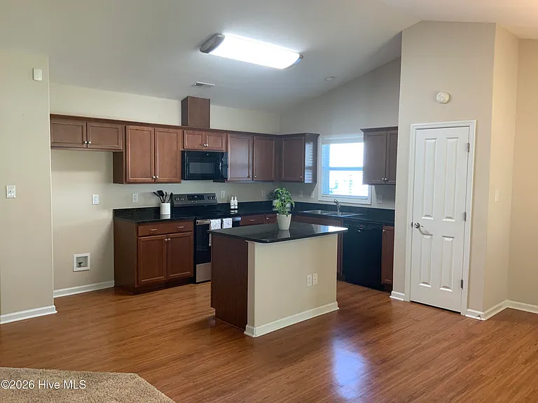 306 Station House Rd — Photo 3
