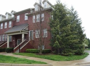 23200 Cornerstone Village Dr, Southfield, MI 48075