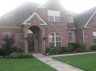 5408 S Fireplace Dr, Rogers, AR 72758