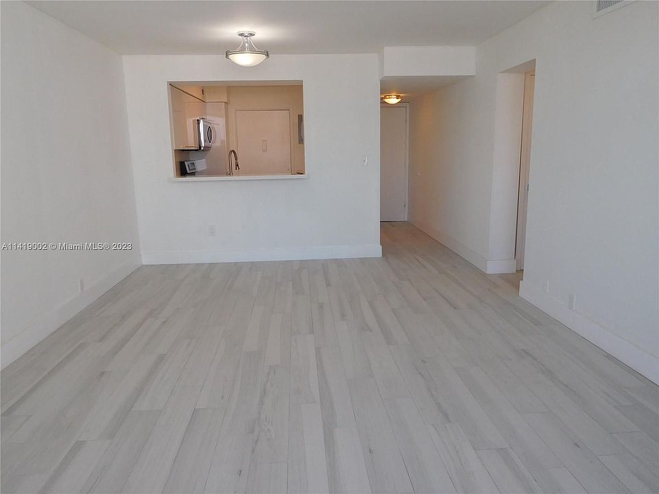 1st image of 5 Island Ave APT 9K