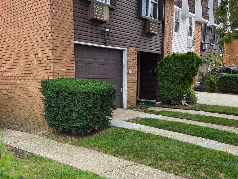 23-17 Corporal Kennedy St #1 — Photo 1