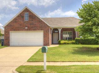 14615 S Maple Pl, Glenpool, OK 74033