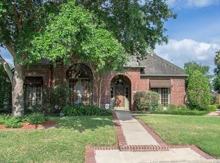 2070 Savannah Trce, Beaumont, TX 77706