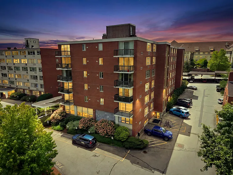 20 Hammond Pond Pkwy #208 — Photo 1