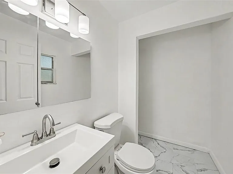 6717 Mornay Cir — Photo 23
