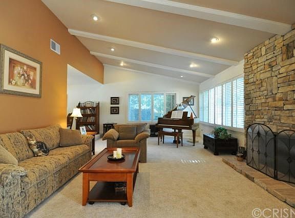 LIVING ROOM WITH FIREPLACE