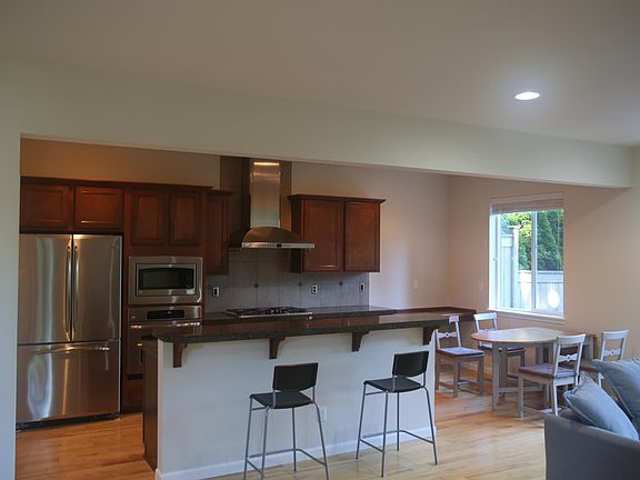 4th image of 4505 185th Ave SE