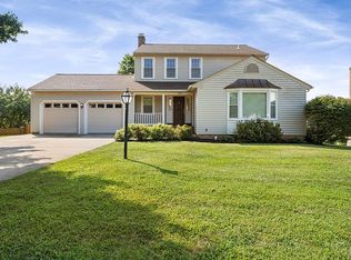 239 Primavera Cir, Sterling, VA 20165