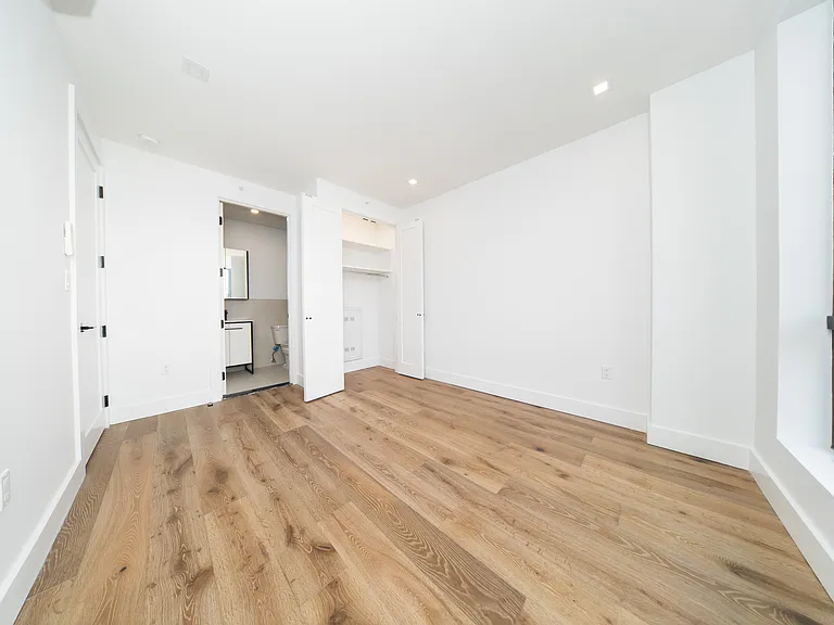 311 Franklin Ave #3A — Photo 15