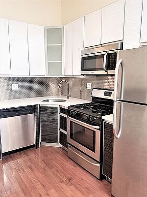 3rd image of 28 Scholes St APT 3L