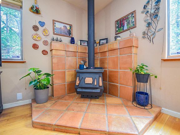 4th image of 24132 Awahanee Rd