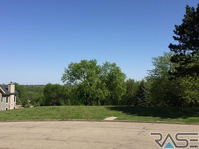 1st image of 304 W Harpel Dr