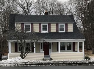 19 W Grove St, Middleboro, MA 02346