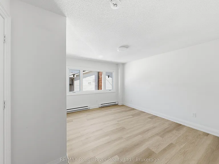 144 Macdonald Ave #B — Photo 8