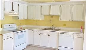1st image of 3059 Park Ln APT 3