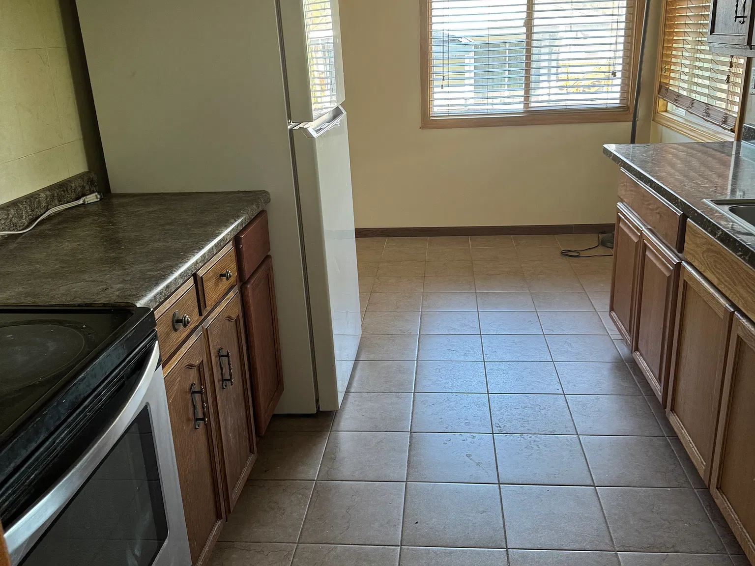 4 bed, 1404 sqft, $2,300 — Photo 4