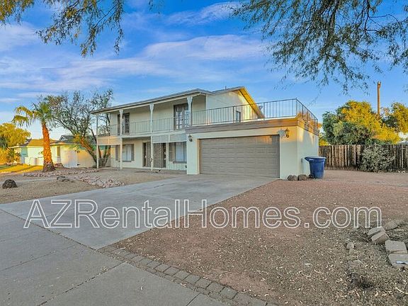 3rd image of 966 E La Jolla Dr