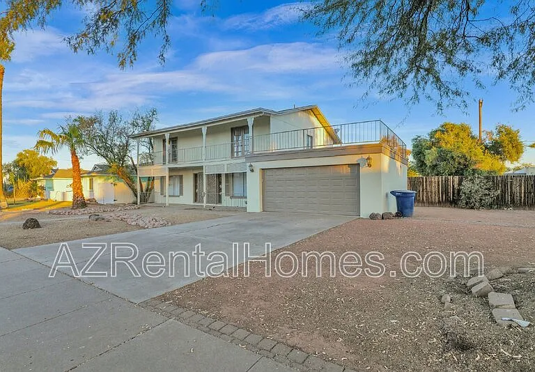 966 E La Jolla Dr — Photo 3