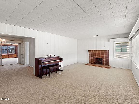 3rd image of 608 Garrison Ave