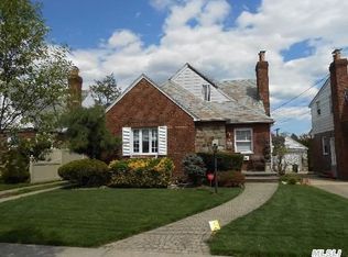 290 Brixton Rd S, Garden City, NY 11530