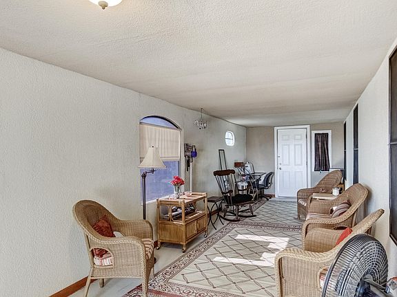 4th image of 40642 N Clubhouse St