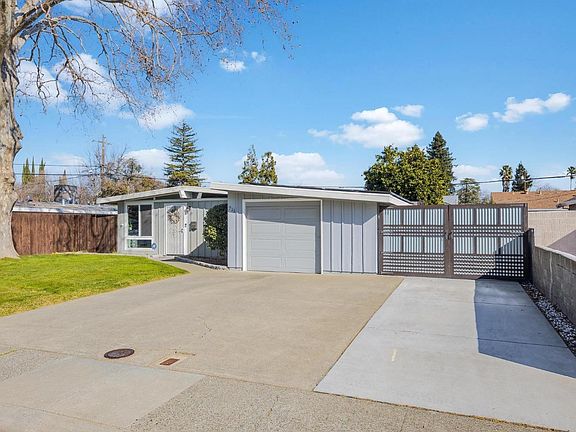 3rd image of 711 Azalea Way