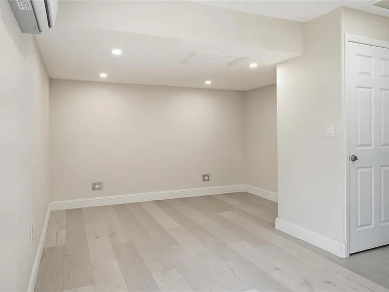 6338 Aberdeen Ave — Photo 22