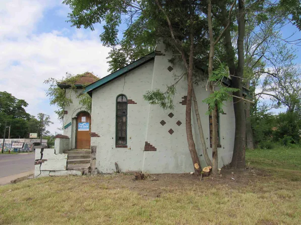 13905 Sussex St, Detroit, MI 48227