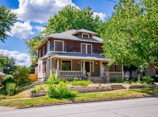 210 S Locust St, Winfield, IA 52659