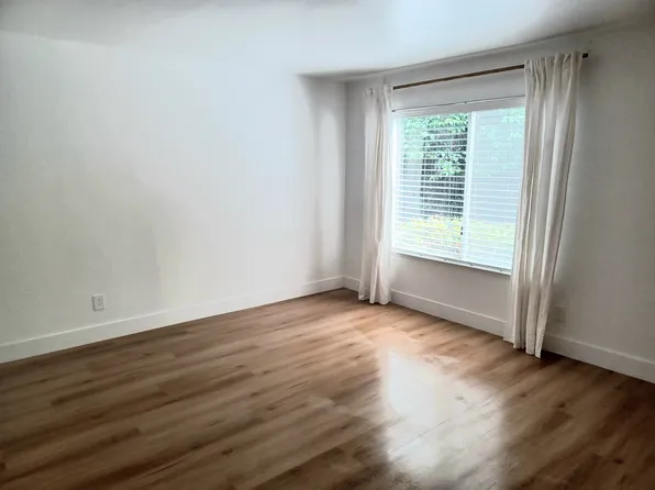 5300 Winfield Way APT 2, Sacramento, CA 95841