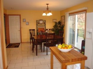 N3284 Robin Rd, Lake Geneva, WI 53147