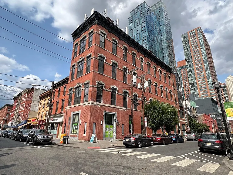 338 Grove St #4A — Photo 26