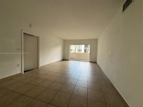 7957 SW 104th St #107-B, Miami, FL 33156