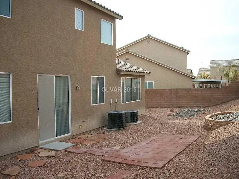 5519 Amy Lynn St — Photo 6