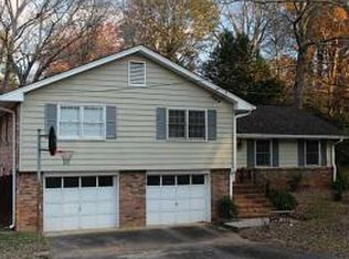 703 Foxcroft Trl SE, Marietta, GA 30067