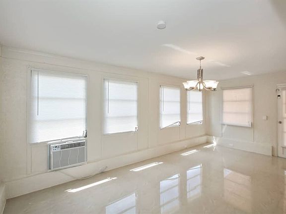 2nd image of 11470 NW 37th St