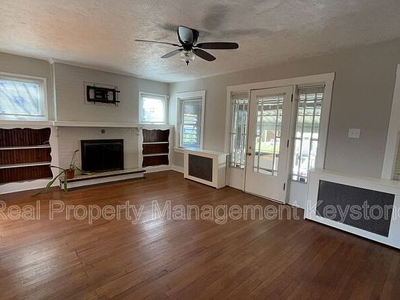 3rd image of 2329 Spokane Ave