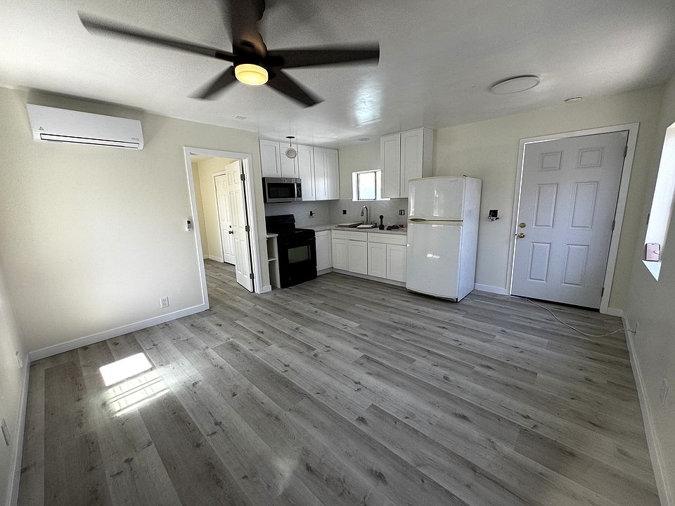 Livingroom kitchen