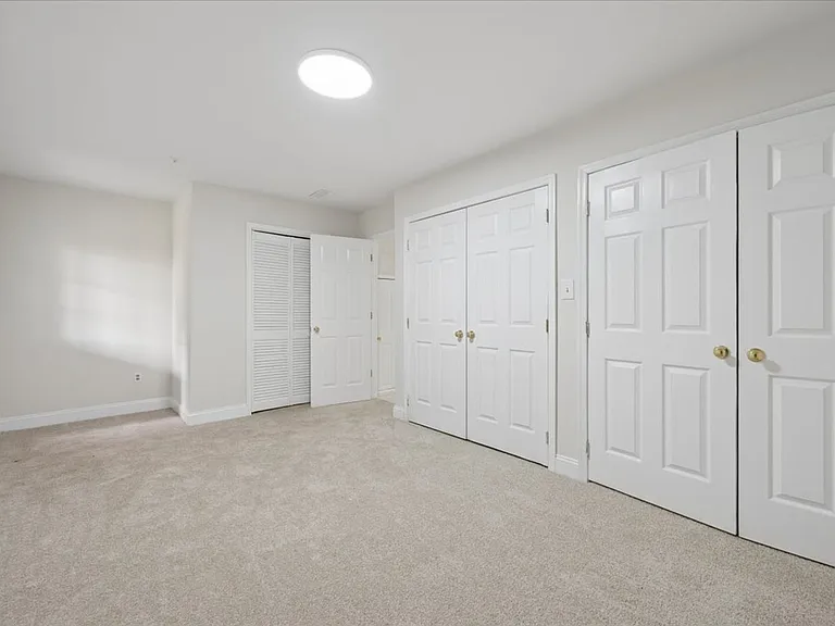 442 Blossom Ln — Photo 20